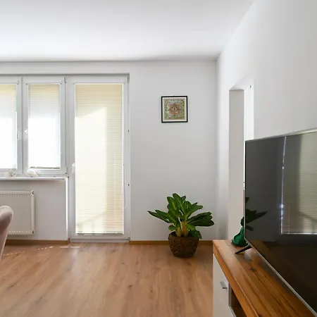Apartment Sowa Rigpa Stara Tura